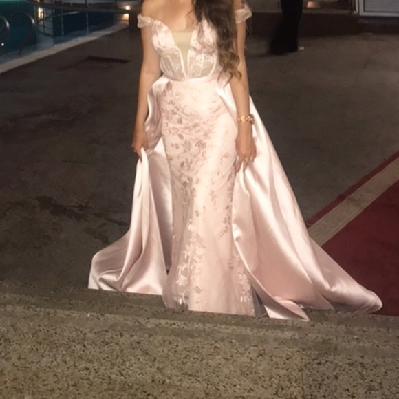 Dresses & Skirts - Prom dress, worn once, size 8